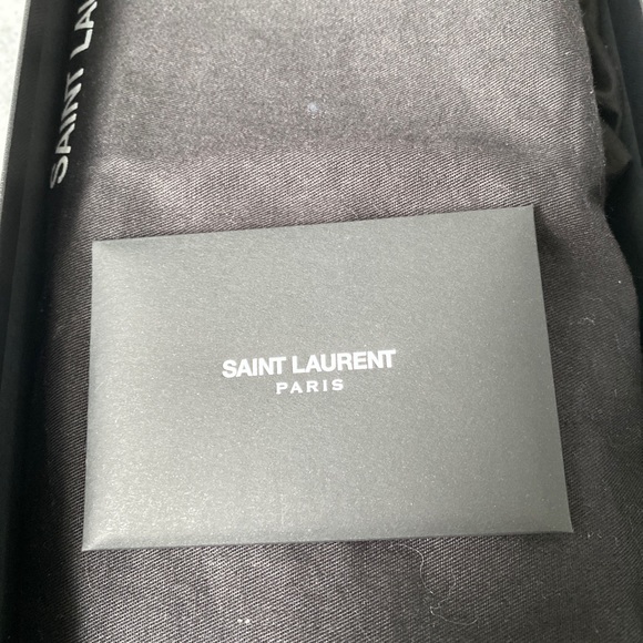 Saint Laurent - YSL - Kate WOC - Picture 7 of 7